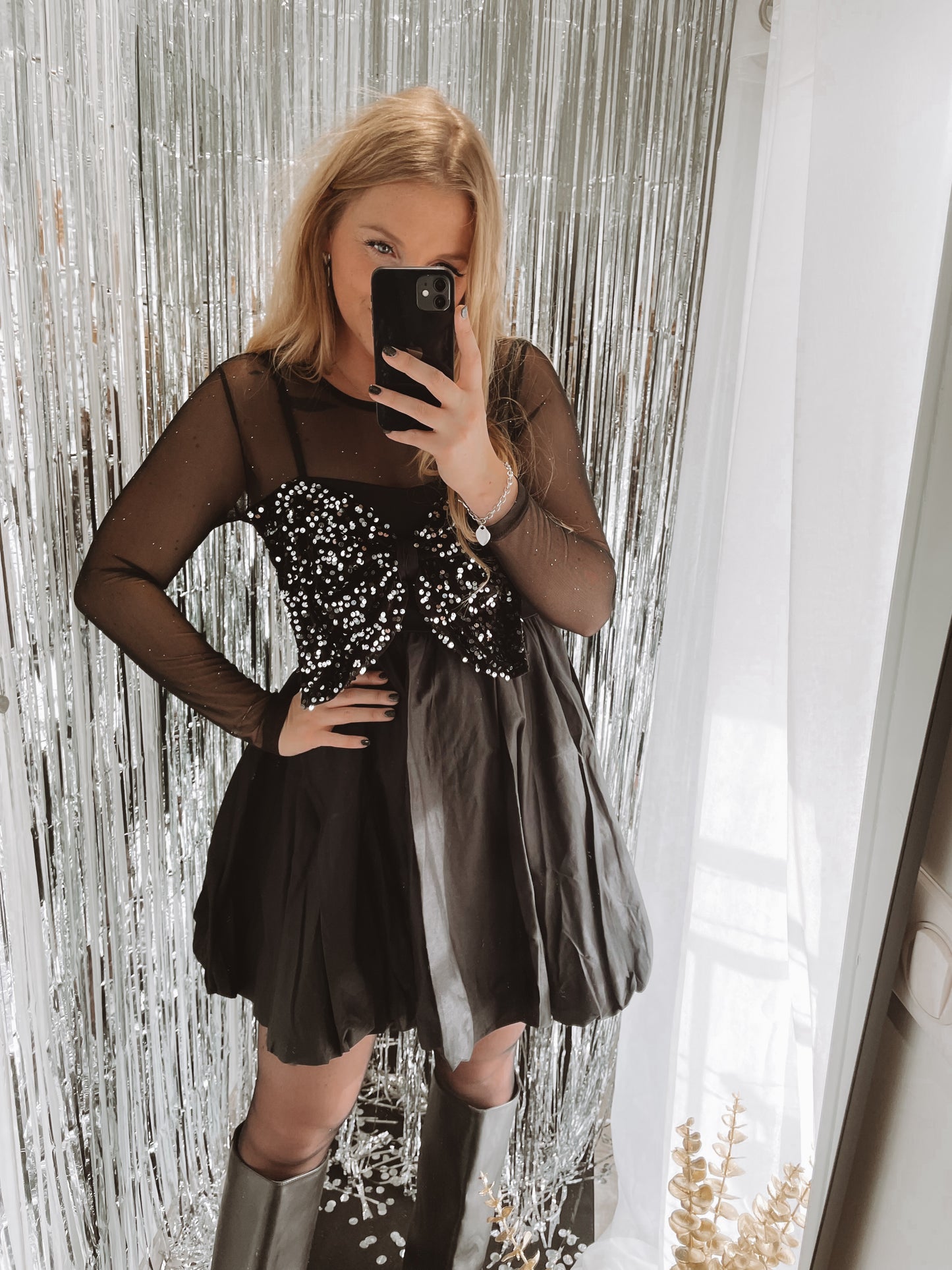 Robe bretelles noeud sequins - Noir